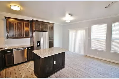 517 Kingscote Court, Arlington, TX 76010 - Photo 4