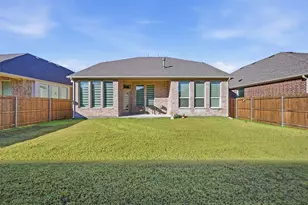 2121 Esher Dr, Little Elm, TX 75068 - Photo 20