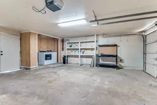 2804 Vassar Dr, Irving, TX 75062 - Photo 12