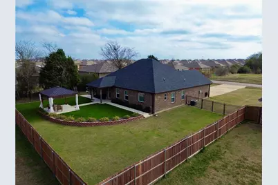 2232 Samuel Street, Mabank, TX 75147 - Photo 2