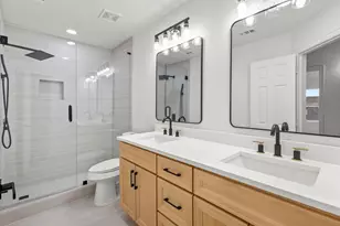 8200 Beverly Dr, North Richland Hills, TX 76182 - Photo 20