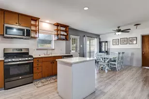 2602 Ridgecrest Dr, Garland, TX 75041 - Photo 8