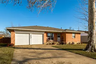 2602 Ridgecrest Dr, Garland, TX 75041 - Photo 1