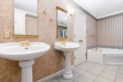 2621 Arroyo Road, Waco, TX 76710 - Photo 12