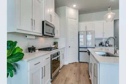 12964 Rockham Lane, Farmers Branch, TX 75234 - Photo 6