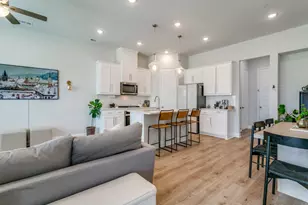 12964 Rockham Ln, Farmers Branch, TX 75234 - Photo 4