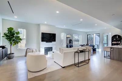 3923 Cole Avenue #103, Dallas, TX 75204 - Photo 2