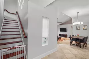 4319 Cabell Dr, Dallas, TX 75204 - Photo 4