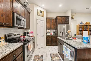 621 N Ave B, Springtown, TX 76082 - Photo 12