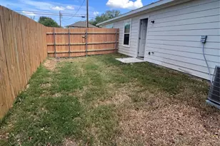 1603 Franklin Ave, Bonham, TX 75418 - Photo 24