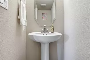 1805 River Run Dr, DeSoto, TX 75115 - Photo 32