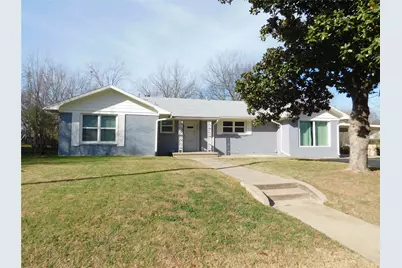 819 Thomas Street, Denton, TX 76201 - Photo 2