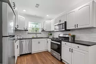 3867 Gaspar Dr, Dallas, TX 75220 - Photo 4