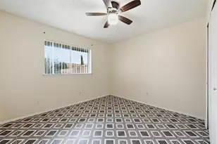 330 W Grenoble Dr, Grand Prairie, TX 75052 - Photo 14