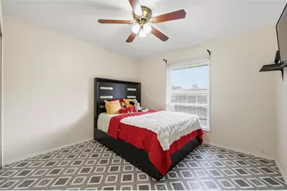 330 W Grenoble Drive, Grand Prairie, TX 75052 - Photo 16