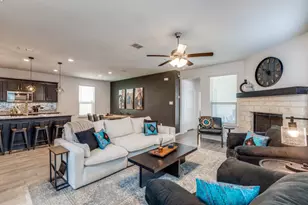 617 Presidio St, Aubrey, TX 76227 - Photo 6