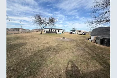 222 Hix Road, Cleburne, TX 76031 - Photo 16