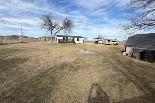 222 Hix Rd, Cleburne, TX 76031 - Photo 16