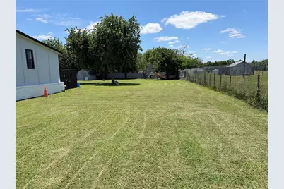 222 Hix Road, Cleburne, TX 76031 - Photo 18