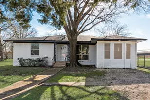 101 E Marshall St, Palmer, TX 75152 - Photo 4