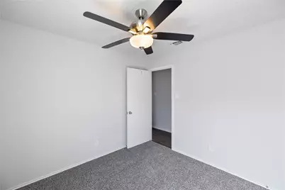 2540 Avenue H, Fort Worth, TX 76105 - Photo 16