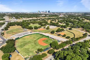 2540 Avenue H, Fort Worth, TX 76105 - Photo 26