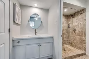 5323 Fleetwood Oaks Ave, Dallas, TX 75235 - Photo 8