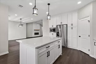 117 Bexar St, Mabank, TX 75147 - Photo 4