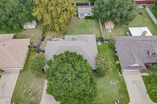 911 Meadowlark Ln, Granbury, TX 76048 - Photo 30