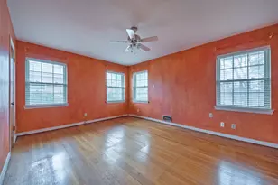 9830 Crestwick Dr, Dallas, TX 75238 - Photo 14