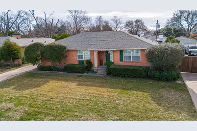 9830 Crestwick Drive, Dallas, TX 75238 - Photo 2