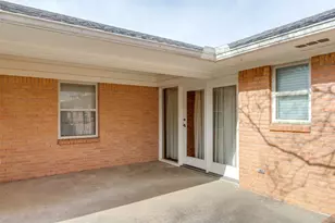 9830 Crestwick Dr, Dallas, TX 75238 - Photo 4