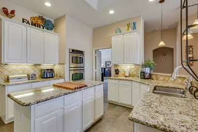 221 Freedom Court, Rockwall, TX 75032 - Photo 10