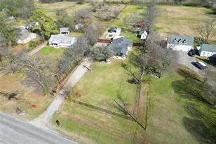 906 Griffith Ave, Terrell, TX 75160 - Photo 1