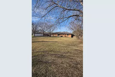 318 NE Michael Drive, Burleson, TX 76028 - Photo 22