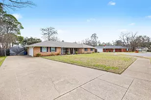 1603 Miller Ct, Pantego, TX 76013 - Photo 2