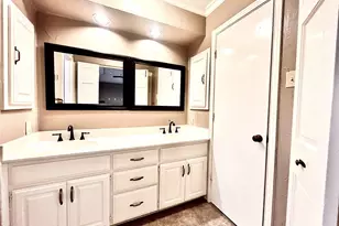 15555 Mosscove Cir, Dallas, TX 75248 - Photo 10