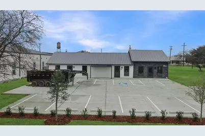 402 W Walnut Street #101, Gunter, TX 75058 - Photo 2