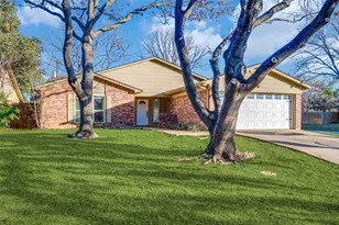 3700 Wedgworth Rd S, Fort Worth, TX 76133 - Photo 1