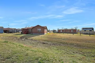 707 Doris Ln, Gunter, TX 75058 - Photo 24