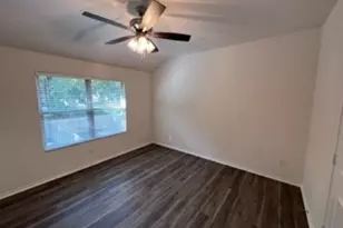 807 S 6th St, Bonham, TX 75418 - Photo 14