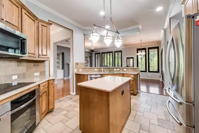 2435 Waterside Drive, Grand Prairie, TX 75054 - Photo 10