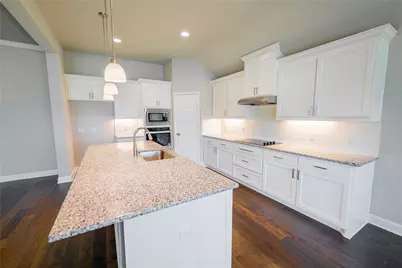 918 Edinburgh Drive, McGregor, TX 76657 - Photo 4