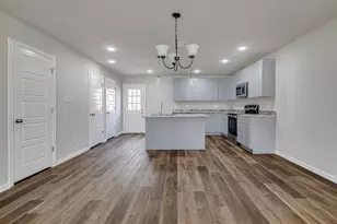 333 N Field St, Burleson, TX 76028 - Photo 32