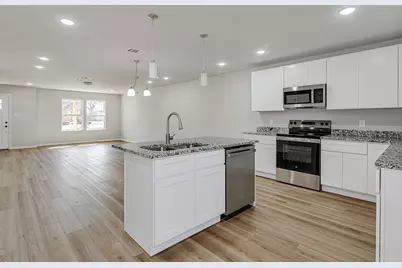 333 N Field Street, Burleson, TX 76028 - Photo 10