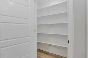 333 N Field St, Burleson, TX 76028 - Photo 12