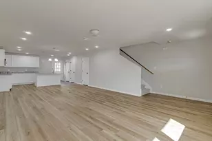 333 N Field St, Burleson, TX 76028 - Photo 4