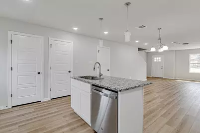 333 N Field Street, Burleson, TX 76028 - Photo 10