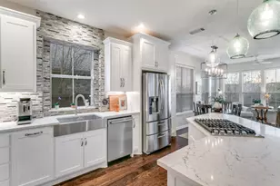 2710 Cobblestone Dr, Grapevine, TX 76051 - Photo 12