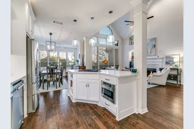 2710 Cobblestone Drive, Grapevine, TX 76051 - Photo 10